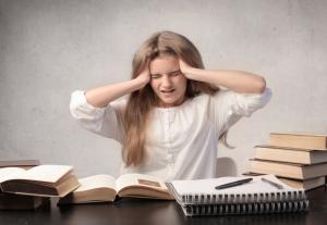 Csütörtöki kutatós: 6 ok, ami miatt fájhat a gyerek feje