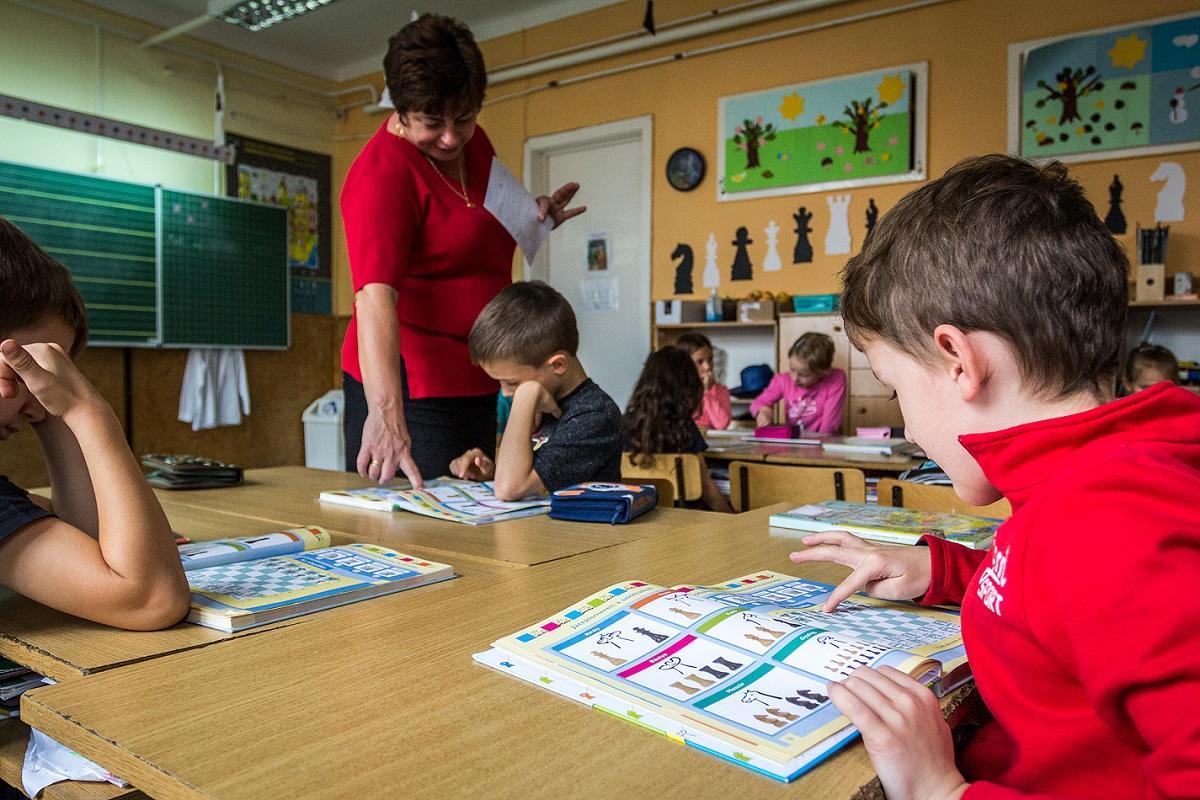 Egy magyar iskola, ahova szeretnek járni a gyerekek, és a tanárok sem fásultak