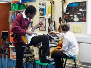 Interaktív zeneoktatás az iskolákban, óvodákban