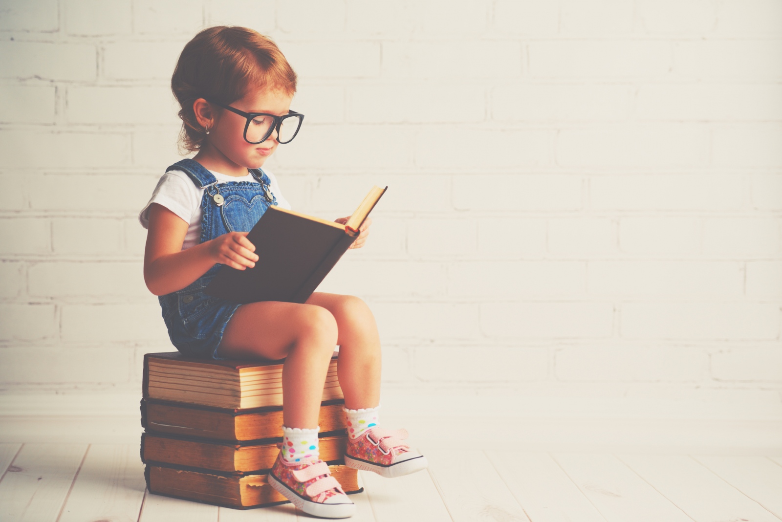 Egy neurológus üzenete a szülőkhöz: “Ne tanítsátok már 3 évesen olvasni a gyereket”!