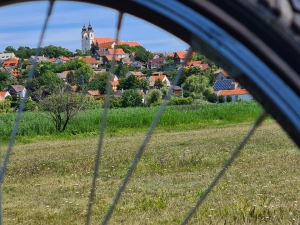 Vakációzz a múzeumokkal, nyaralj itthon! – Járjuk körbe virtuálisan a Balatont, a Fertő tavat, a Tisza-tavat és a Velencei-tavat!