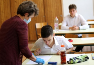 Október 14-én kezdődnek az őszi érettségik