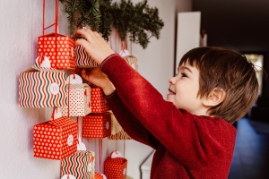 Mit tegyek az ovisom adventi naptárába? – Csomó tipp, hogy nálad beinduljon az ötletelés