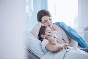 Tudod mire számíts egy gyermekkórházban, ha benn fogják a gyermeked? 