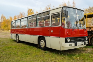 Ikarus MiniFeszt most hétvégén! Az Ikarus buszok belterébe is felmehetnek a gyerekek!