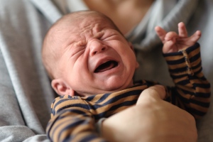 Ezek a leggyakoribb okok, ami miatt sírhat a csecsemő! Gyermekorvos tanácsai