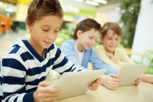 Akár húsz százalékkal jobb eredményeket érhetnek el a 6-14 éves diákok a szövegértési teszteken ezzel az online oktatási alkalmazással