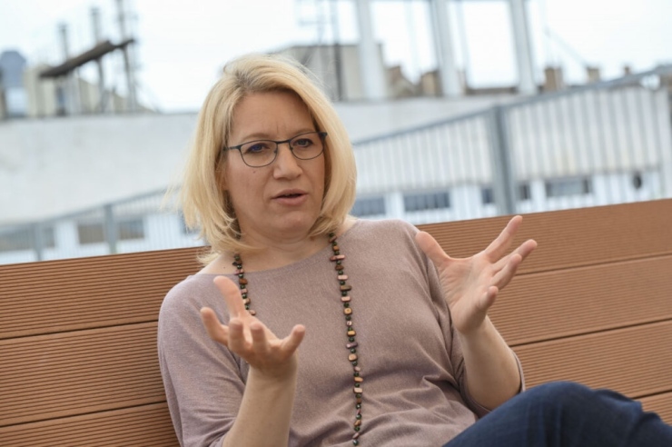 Mi vezet iskolai erőszakhoz? „A kamaszok rettenetesen sérülékenyek” – Interjú dr. Jármi Éva pszichológussal