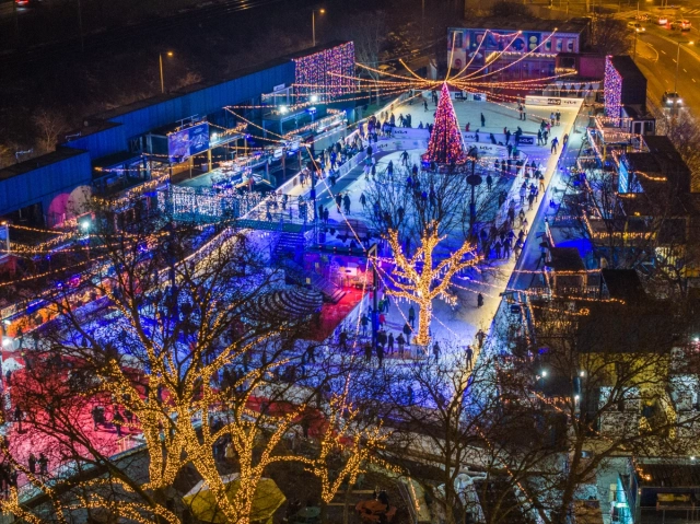 Jégpálya a Budapest Parkban