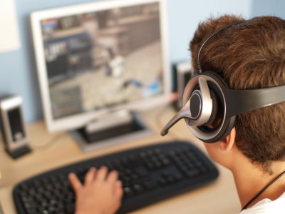 A következő kép nem jeleníthető meg, mert hibákat tartalmaz: „https://www.koloknet.hu/files/388_digi_bennsz%C3%BCl%C3%B6tt.jpg”.